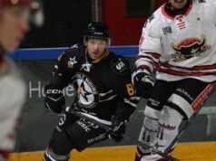 Bintang Hitam Strasbourg menenggelamkan Dunkirk Privateers