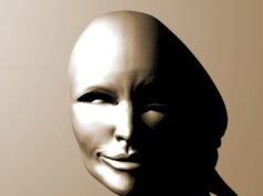 dia menemukan bahwa pasangannya telah berbohong padanya selama ini