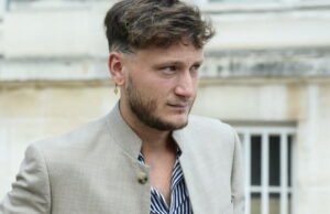 Rhone. Pembunuhan Quentin: Raphaël Arnault memutuskan kontrak karyawannya, salah satu dari sembilan yang ditangkap