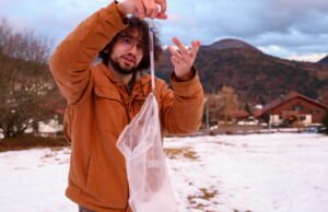 Massa Vosges. Para peneliti dan relawan membiarkan salju di puncak bertindak untuk mengantisipasi iklim masa depan