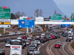 Lalu lintas langsung. Lebih dari satu jam hilang dan 100 km kemacetan lalu lintas antara Lyon dan Albertville… Ikuti situasi lalu lintas