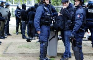 pertemuan anti-fasis di Rennes, Lyon dengan keamanan tinggi