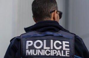 Utara. Petugas polisi didakwa setelah kematian seorang pria bersenjatakan pisau