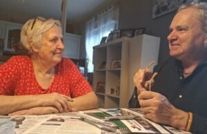 pasangan Moselle ini bertunangan dalam daftar yang berlawanan