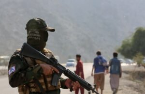 apa yang kita ketahui tentang bentrokan antara Afghanistan dan Pakistan