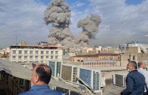 Timur Tengah. Serangan AS dan Israel terhadap Iran: Trump menyerukan Iran untuk menggulingkan kekuasaan