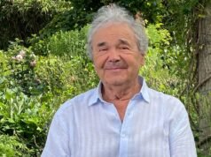 “Di bistro orang tua saya, saya melihat penderitaan moral dan fisik,” kenang Pierre Perret