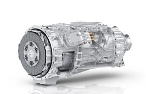 ZF merayakan produksi 1,5 juta kotak ZF TraXon