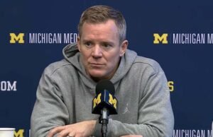 Bola basket Michigan HC Dusty May mengincar pencapaian bersejarah Sepuluh Besar dan rencana rotasi setelah cedera ACL Cason