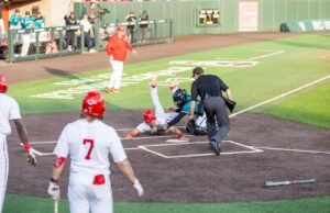 Chris McHugh membantu No. 13 NC State menang atas No. 16 Coastal Carolina