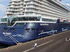 Wisatawan terdampar di kapal pesiar akibat perang di Timur Tengah