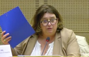 kesalahan selama sidang pusat pembelian internasional Carrefour dan Coopérative U, di Senat