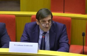 “Auchan menerima kenaikan harga yang tidak dapat dibenarkan dengan terlalu naif,” CEO tersebut mengakui di Senat