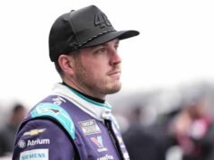 Vertigo melumpuhkan Alex Bowman, memaksanya keluar dari balapan NASCAR Phoenix hari Minggu