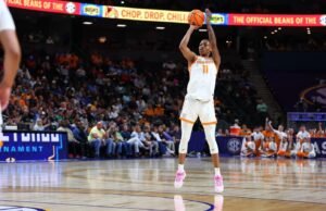“Lady Vols membatalkan keputusan SEC putaran kedua ke No. 25 Alabama.”