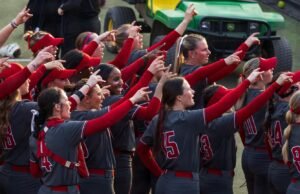 Pack menang ke-14 berturut-turut dan memperpanjang rekor kandang terpanjang dalam sejarah program