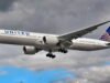 United Airlines kini memungkinkan Anda menonton video sebelum meninggalkan pesawat tanpa headphone