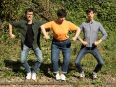 Kehebatan Kegagalan v17 dengan format kolektif A3