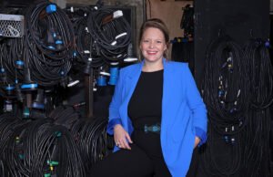 Julie Sanerot merayakan ulang tahun ke-50 Maison des Arts de Créteil