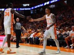 #23/25 Volume turun ke #24/22 Vanderbilt, 86-82, di final musim reguler