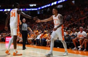 #23/25 Volume turun ke #24/22 Vanderbilt, 86-82, di final musim reguler