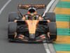 Oscar Piastri dari McLaren mengalami kecelakaan saat menuju grid start untuk Formula 1 GP di Australia