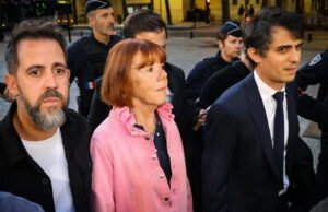 Florian Pelicot dalam pertunjukan tunggal tentang pemerkosaan di Mazan?