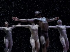 Tiga pertunjukan perdana Perancis untuk Ballet British Columbia Vancouver di Théâtre des Champs-Élysées