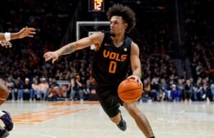 Gillespie dinobatkan sebagai Pendatang Baru Terbaik AP SEC; Tim kedua bersama Ament