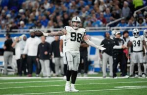 The Ravens membatalkan perdagangan Raiders untuk mantan bintang Michigan Timur Maxx Crosby karena alasan medis