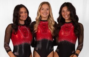 Senam #21 menyambut West Virginia di Senior Night Dual