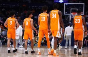 #25/RV Vols Jatuhkan Pertandingan Perempatfinal Turnamen SEC vs. #22 Vanderbilt, 75-68