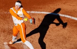 #1 Tennessee memenangkan seri atas #12 Negara Bagian Mississippi