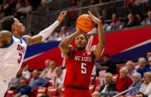 Pack melakukan perjalanan ke Dayton untuk menghadapi Texas di Turnamen NCAA