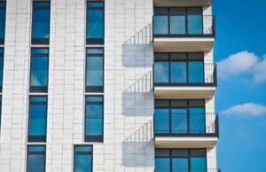 Perang di Timur Tengah menimbulkan kekhawatiran bagi pasar real estat: apakah kita akan menaikkan suku bunga pinjaman?