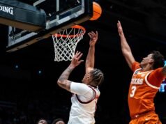 Pack menjatuhkan Heartbreaker ke Texas, 68-66