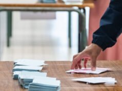 dalam kondisi apa Anda dapat menarik daftar Anda sebelum putaran kedua?