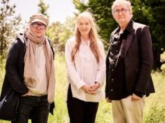 Theseus, kehidupan barunya oleh Valérie Dréville dan Guy Cassiers berdasarkan teks oleh Camille de Toledo