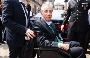 Italia. Umberto Bossi, pendiri partai sayap kanan Liga Utara, telah meninggal dunia