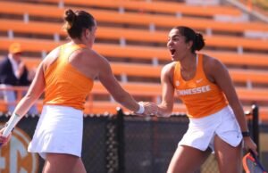 #18 Lady Vols mulai panas, turun ke #5 Aggies
