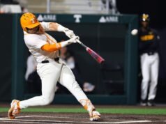 #21/22 Vols Jatuhkan Pembuka Rumah SEC vs. Missouri, 8-4