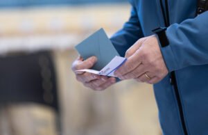 apa hasil jajak pendapat terbaru dua hari sebelum putaran kedua?