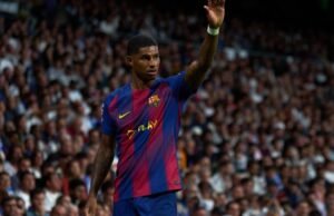 Striker Barcelona menghadapi masa depan yang tidak pasti setelah penurunan performa yang tiba-tiba