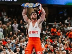 Isaac Trumble memenangkan Kejuaraan Nasional Kelas Berat Gulat