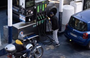 pemerintah mengumumkan langkah-langkah, tetapi tidak ada bantuan langsung