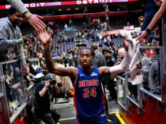 Daniss Jenkins mencetak 30 poin terbaik dalam karirnya, 113-110, saat Pistons mengakhiri sembilan kemenangan beruntun Lakers