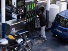 pemerintah mengumumkan langkah-langkah, tetapi tidak ada bantuan langsung