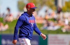 Pelempar pemula Rangers mengetahui bahwa dia masuk tim selama kunjungan manajer