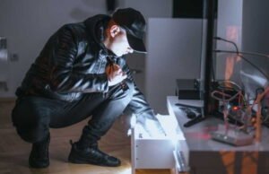 Apa yang harus dilakukan jika terjadi perampokan?