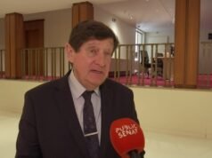 Senator sosialis menyerukan perubahan arah terhadap Olivier Faure